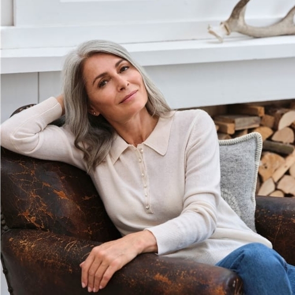 Woolover Collared Button Cashmere and Merino Knitted Sweater - Picture 1 of 7